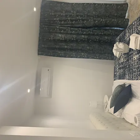 Di Palma Museum 招待所 3*